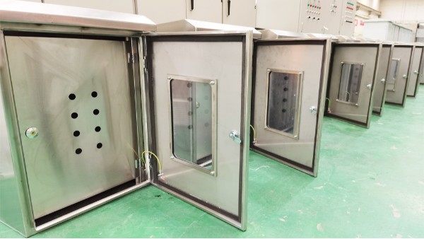 鄭州ggd控制柜柜殼廠家、不銹鋼殼體供應商