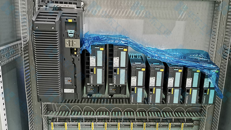 華東工控-控制柜細(xì)節(jié)