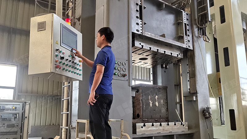 液壓機控制系統：以技術革新賦能工業智造